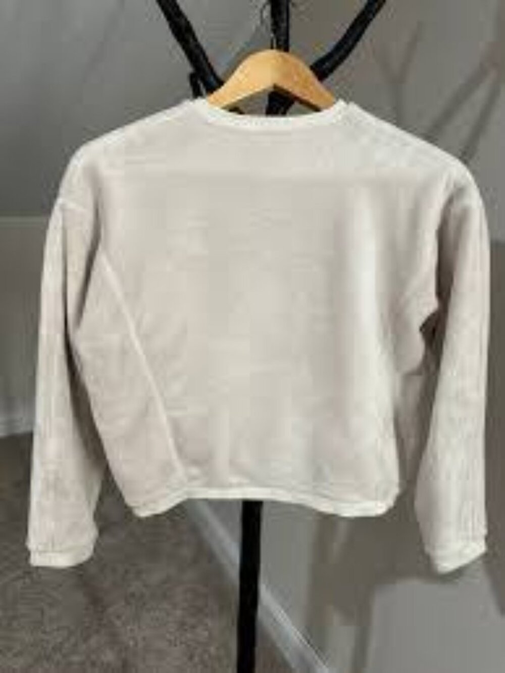 Athleta girl cream soft sweatshirt - Picture 2 of 4